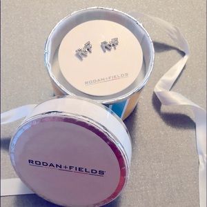 Rodan and Fields Earrings. Great consultant swag